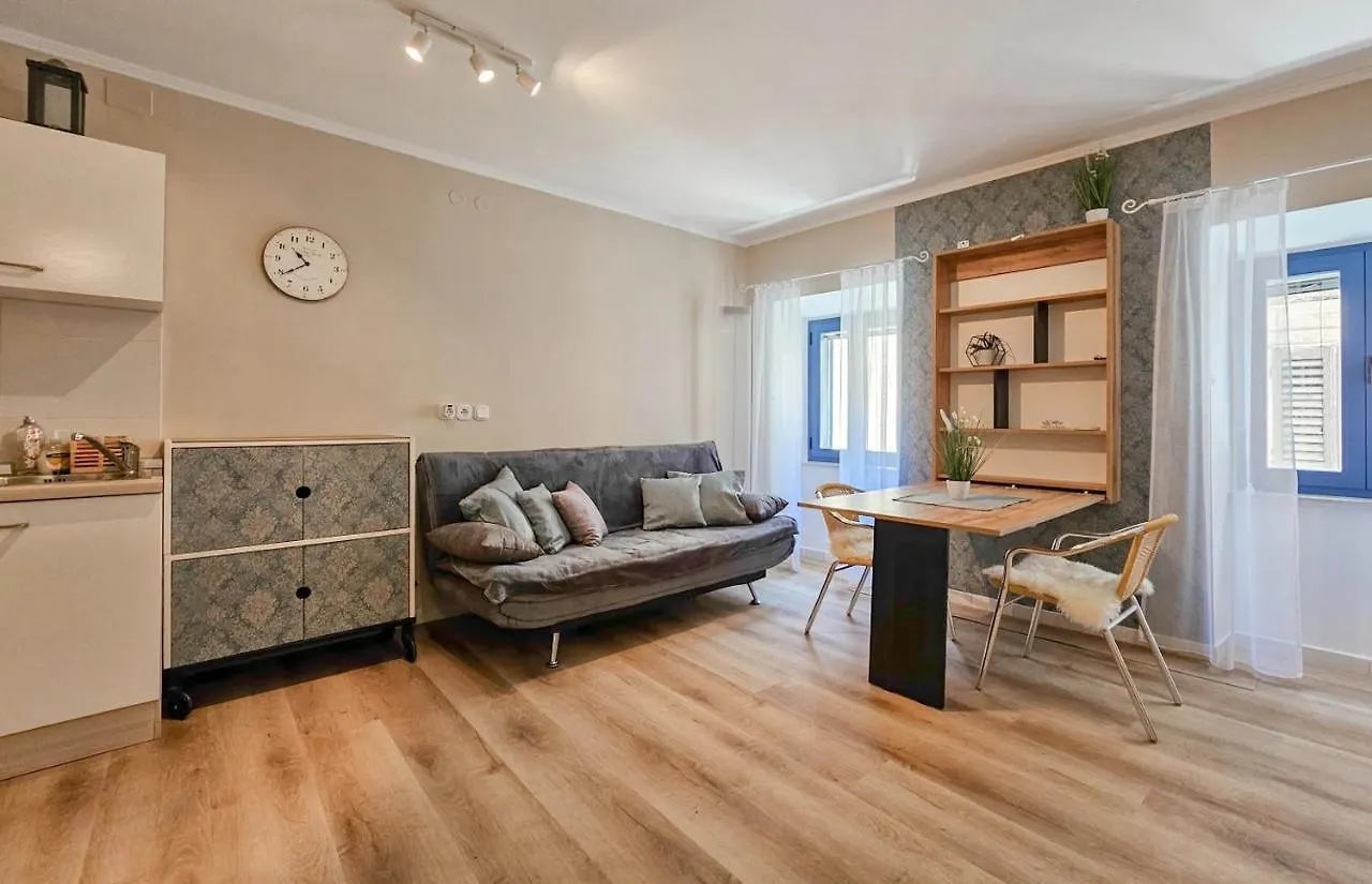 Melanie Studio Apartment Novigrad  Croatia